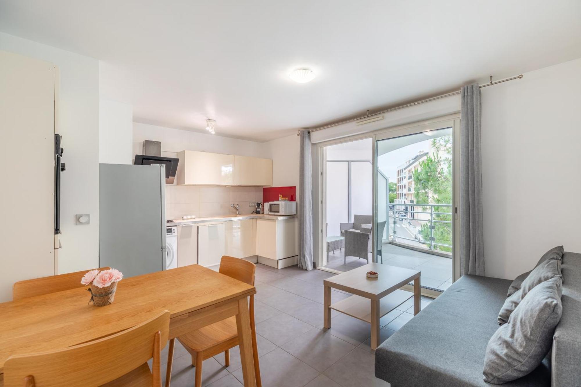 Le Printemps, Centre Juan Les Pins , 100M Des Plages, 70M De La Gare De Juan Les Pins 앙티브 외부 사진